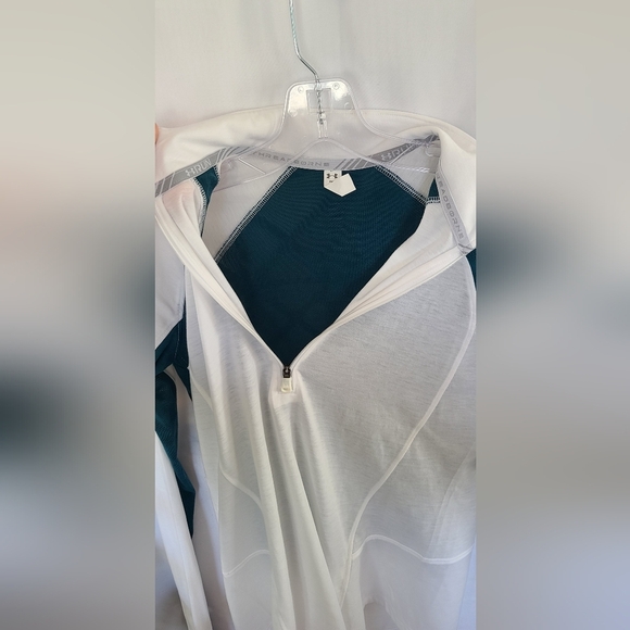 Under Armour Womens Tech ½ Zip Long Sleeve Pullover - Half Zip - Picture 3 of 8